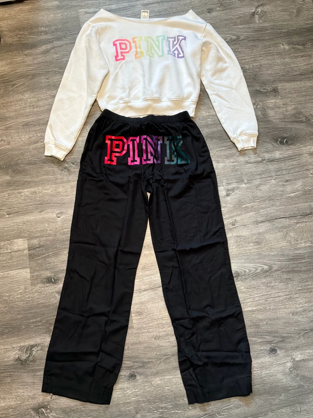 Victoria’s Secret Pink Lightweight Butt Logo Pants + Cropped Sweatshirt